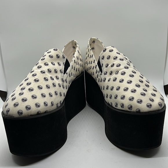 Omighty Cream Alien Platform Heels Shoes **Size 39/US Size 9** 👽👽 - Picture 5 of 9